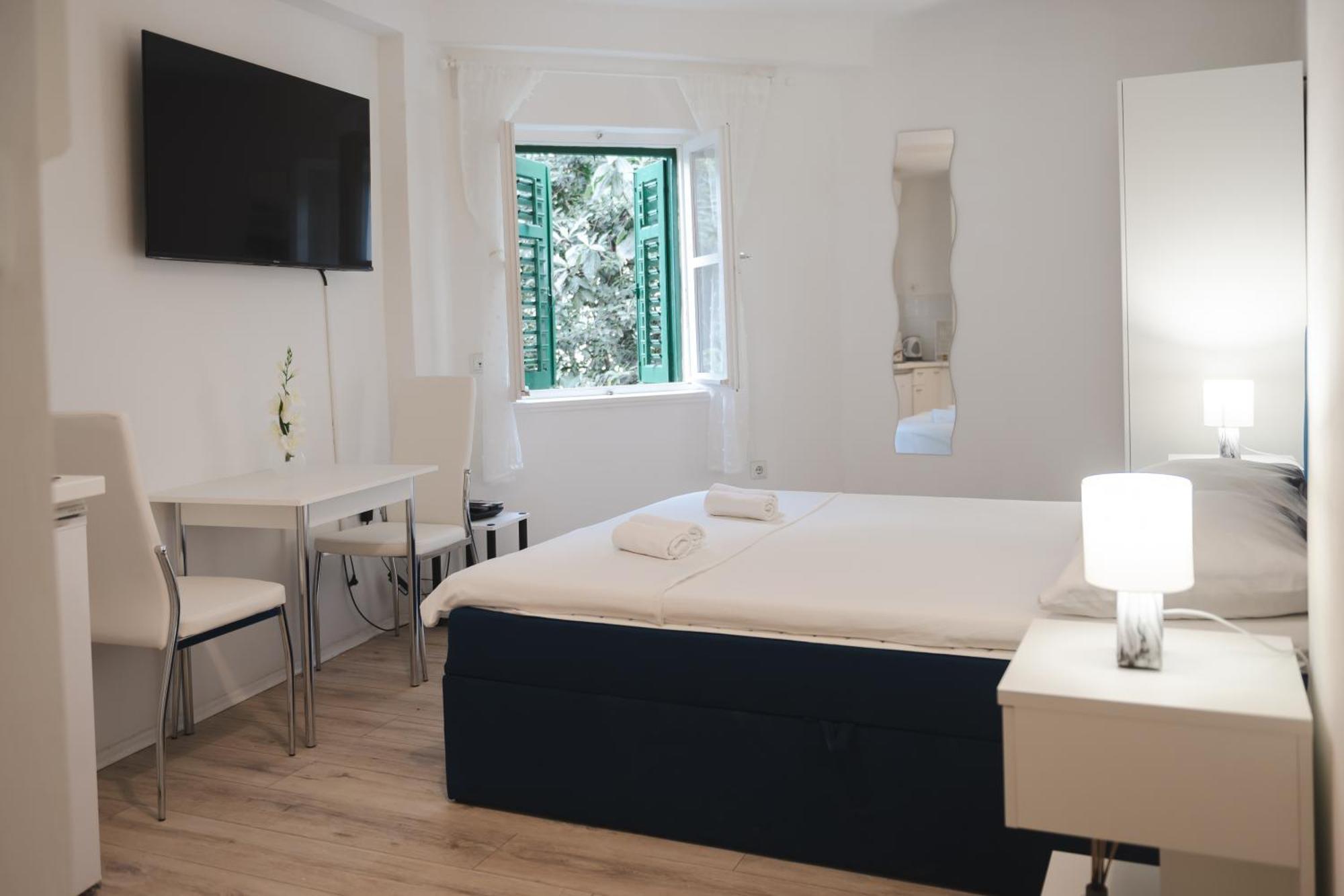 Apartment Marinis Spalato Esterno foto