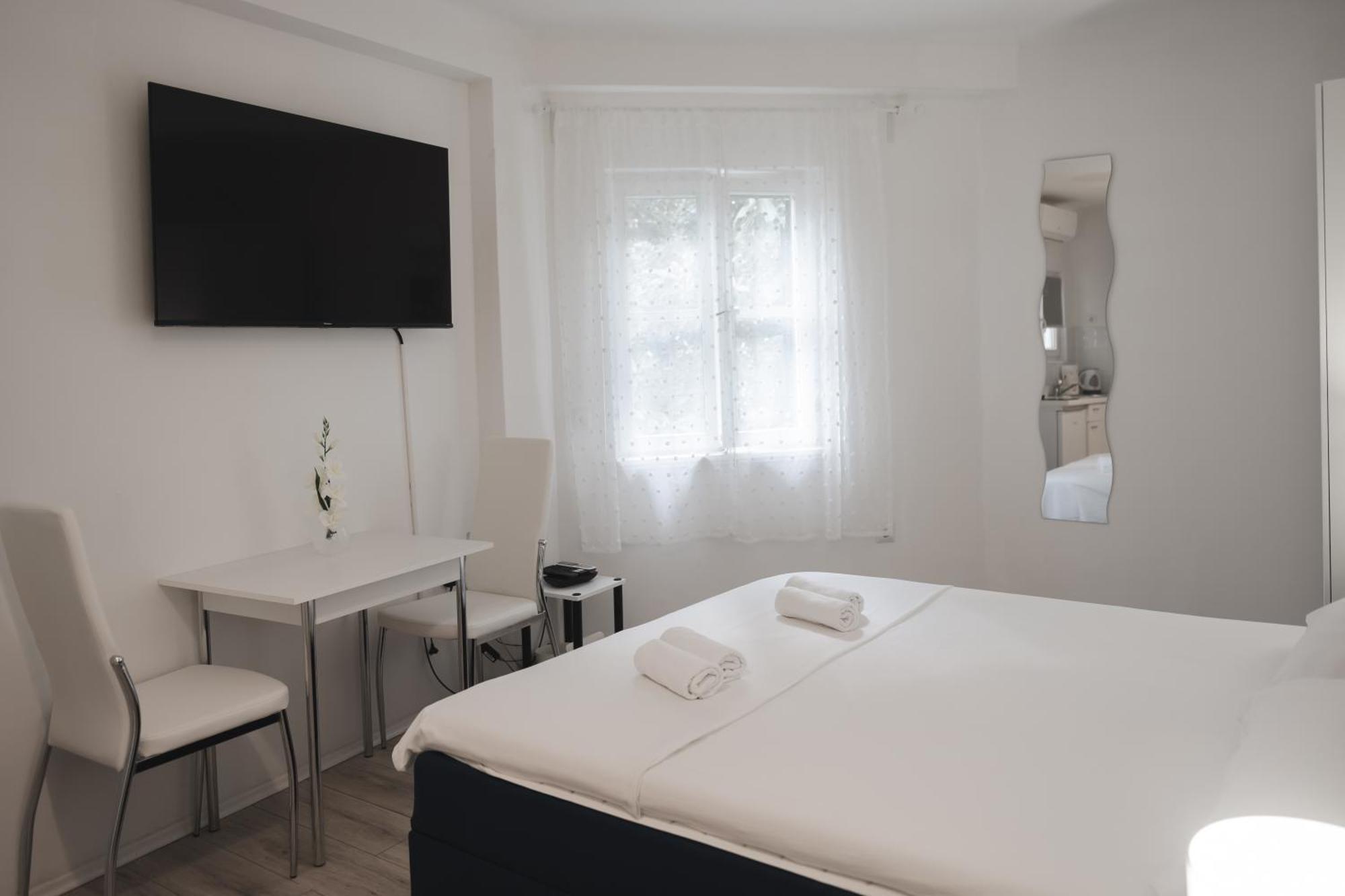 Apartment Marinis Spalato Esterno foto